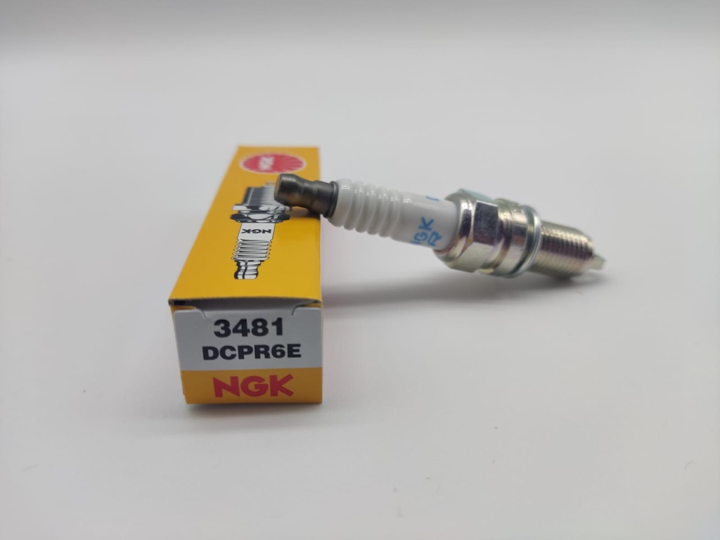 Bujia NGK DCPR6E